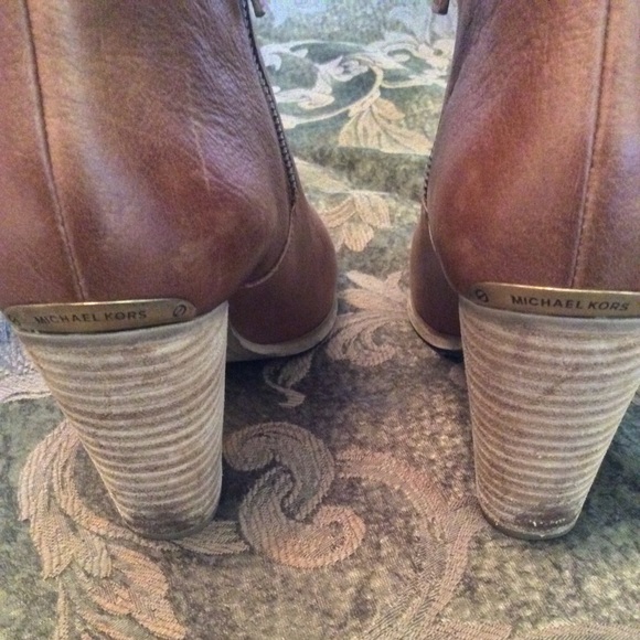 Michael Kors - Denver Ankle Boot - Picture 5 of 7